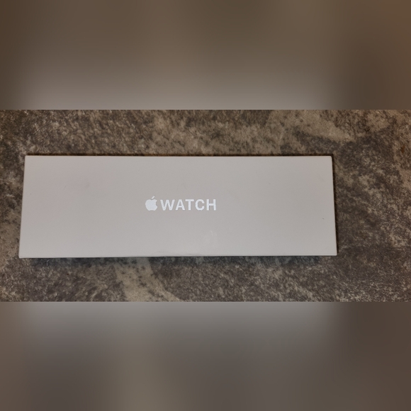 Apple Watch Series 10 (GPS) 42mm Aluminum Case with Light Blush Sport Band - S/M - Picture 6 of 7